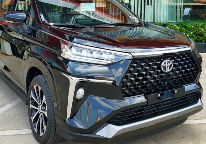 Giá xe Toyota Veloz Cross mới nhất ngày 18/4: Cực “đắt khách” nhờ gói khuyến mãi lớn