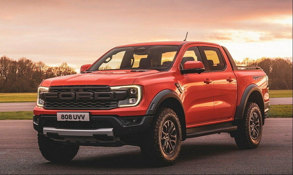 Giá xe Ford Ranger Raptor ngày 21/4/2023: Liệu còn xứng với danh "vua bán tải"?