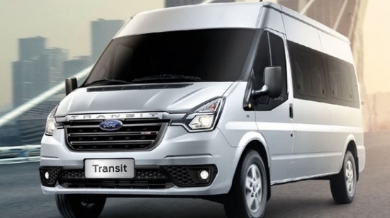 Giá xe Ford Transit​​ cuối tháng 4/2023: "Quá đã" bởi diện mạo, Hyundai Solati "bần thần"