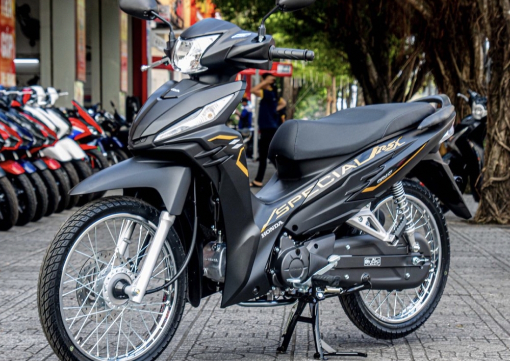 Giá xe máy Honda Wave RSX 2023 mới nhất ngày 23/4: “Hút khách” vì quá rẻ, siêu tiết kiệm xăng