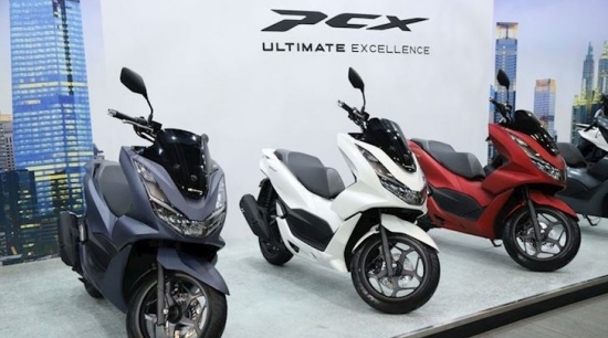 Giá xe máy Honda PCX mới nhất cuối tháng 4/2023: "Đủ trình" đánh bại SH Việt?