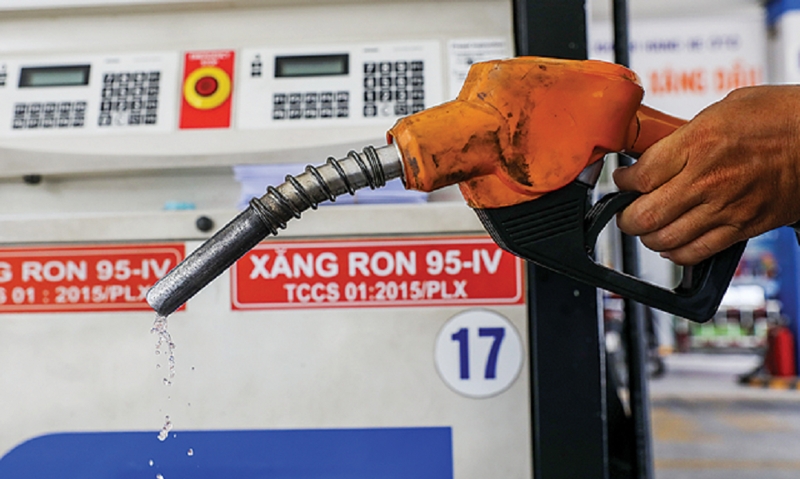 Giá xăng, dầu trong nước đồng loạt giảm sâu: "Tuột" mốc 24.000 đồng/lít