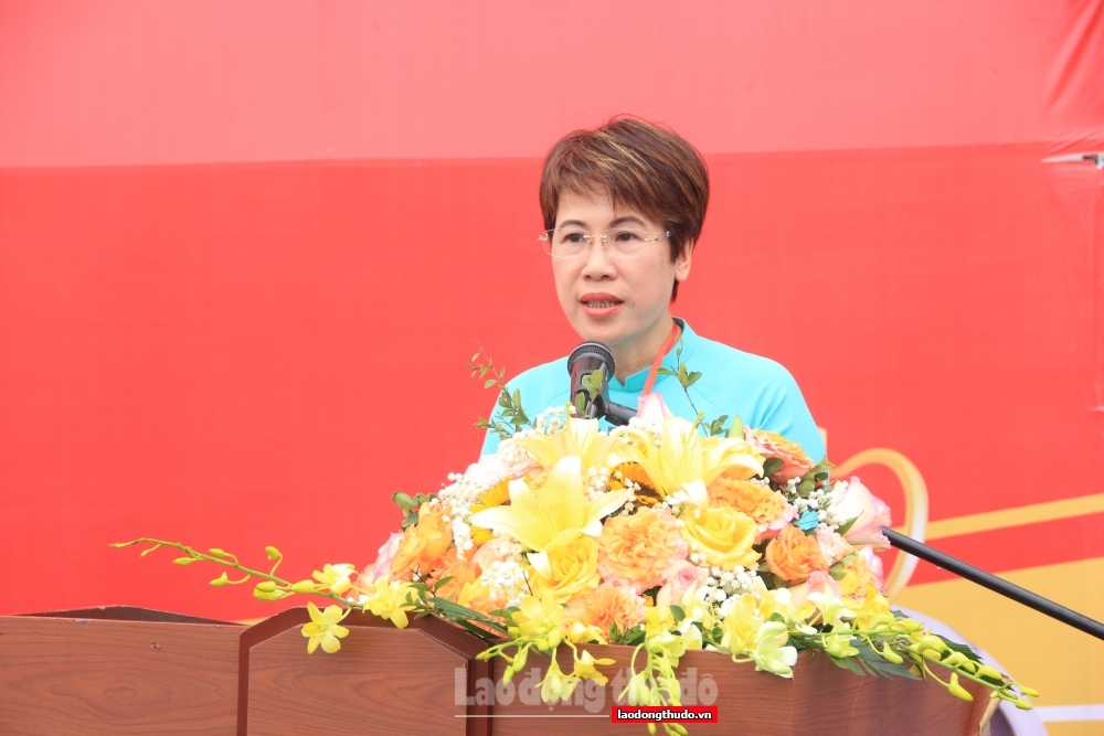 Tổng Biên tập báo Lao động Thủ đô Lê Thị Bích Ngọc phát biểu tổng kết và bế mạc Giải.
