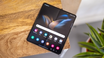 Samsung Galaxy Z Fold 4 đã về giá cực "hời": "Thời tới" cho người mê "hàng hiệu"