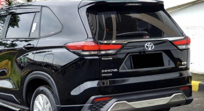 Mitsubishi Xpander “xin thua” trước siêu phẩm MPV mới của Toyota: Nhận cọc hàng loạt, giá rẻ đến ngỡ ngàng