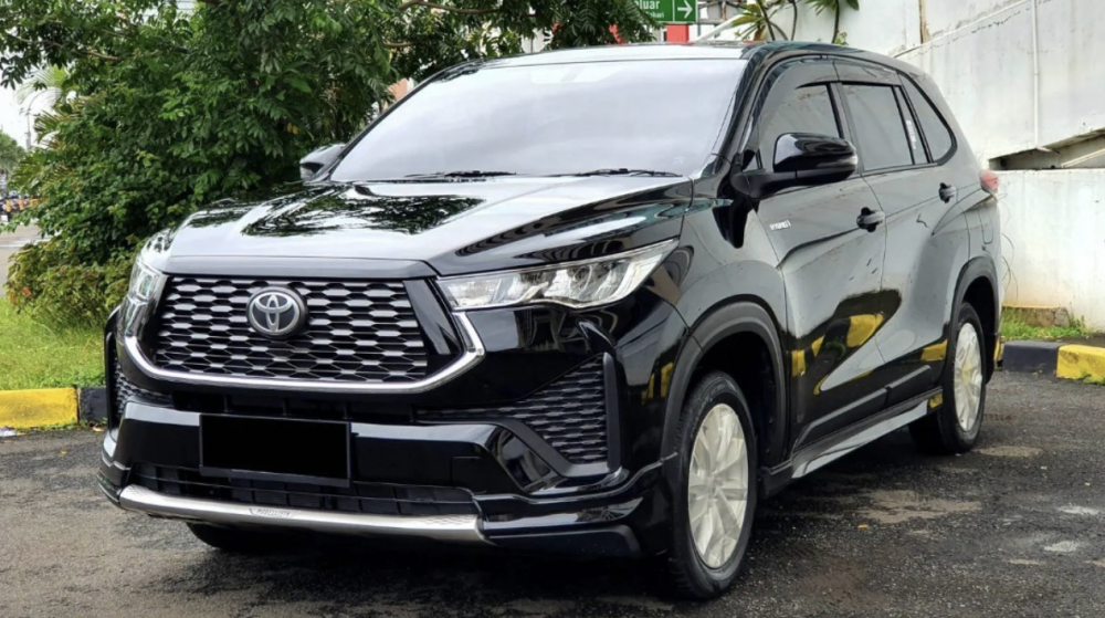 Xe ô tô Toyota Innova 2023 