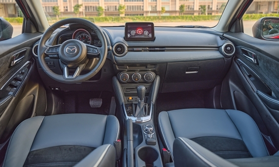 Mazda 2: Cảm giác lái thú vị cùng ngoại hình hiện đại, quyến rũ hơn để gia tăng độ "hot"
