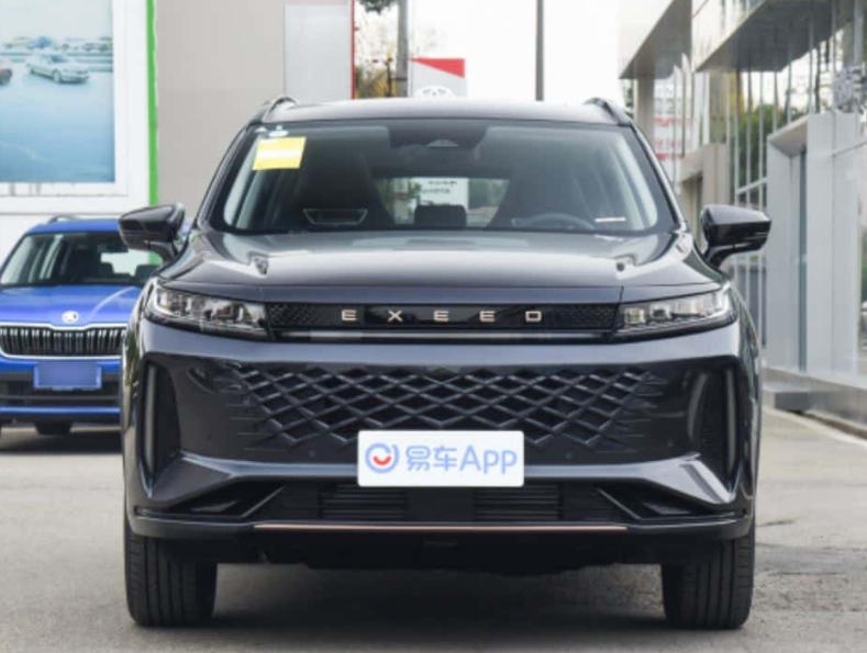 Mẫu SUV Chery Exeed LX 