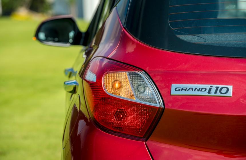 Giá xe Hyundai Grand i10 mới nhất tháng 5: Giật mình vì quá rẻ, KIA Morning “lo sốt vó”