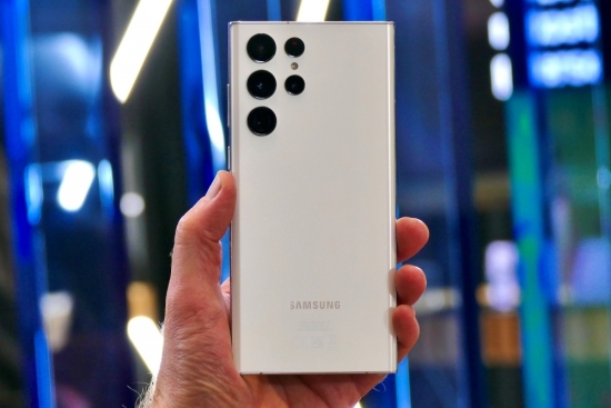 Samsung Galaxy S22 Ultra "rớt giá" kỷ lục đầu tháng 5: Cơ hội vàng để người mua "bắt đáy"