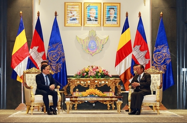 Việt Nam và Campuchia tăng cường giao lưu nhân dân