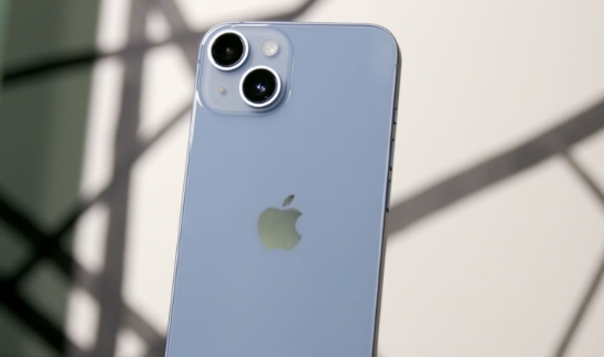 Giá iPhone 14  giảm sâu: "Hàng hiệu" không còn "xa tầm với"
