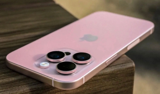 iPhone 15 Pro Max màu hồng "đẹp không tì vết" khiến dân tình "mất ăn mất ngủ"