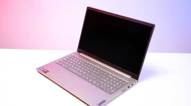 Chiếc laptop với thiết kế sang - xịn, giá thành "vừa túi": "Chân ái" của dân văn phòng là đây!