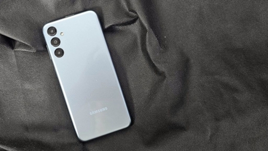 Samsung làm mới con "quái vật" tầm trung: Điện thoại đáng mua nhất năm 2023?