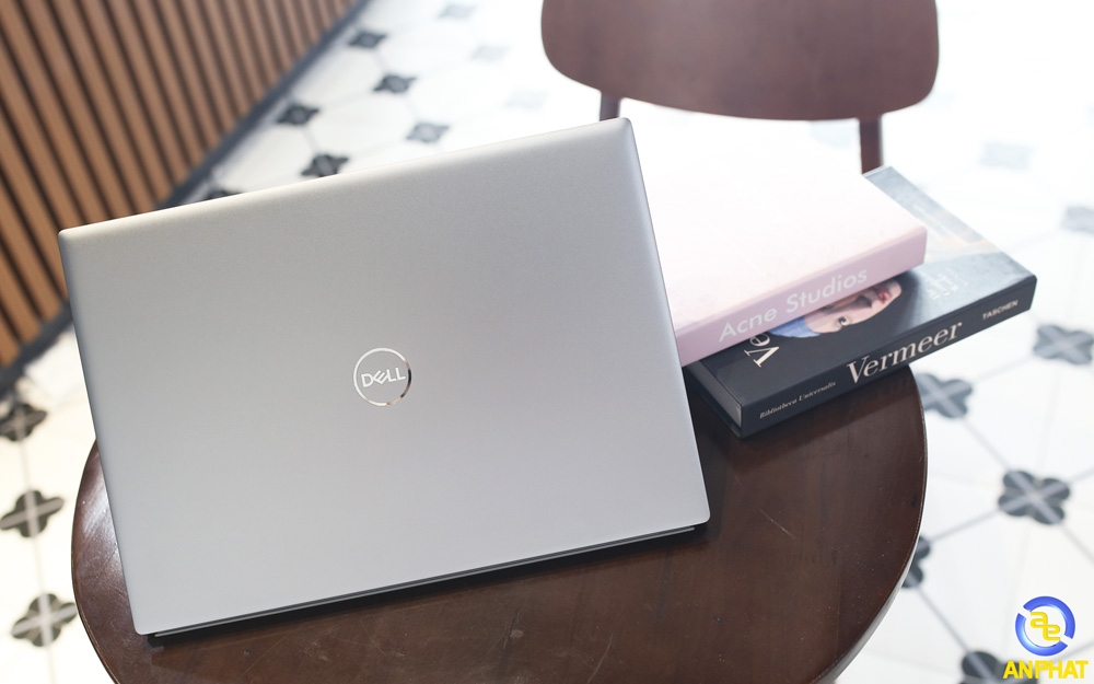 Chiếc Laptop Dell 