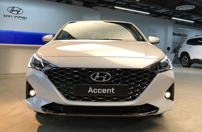 Hyundai Accent giảm “cực gắt” giữa tháng 5, đe nẹt Toyota Vios 2023 vừa ra mắt