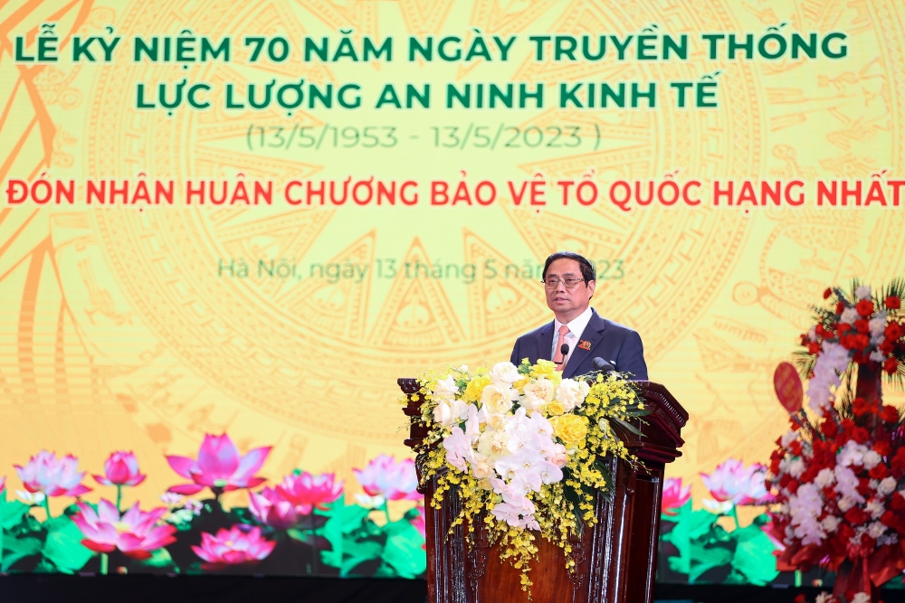 Thủ tướng Phạm Minh Chính dự Lễ kỷ niệm 70 năm Ngày truyền thống lực lượng an ninh kinh tế, sáng 13/5 - Ảnh: VGP