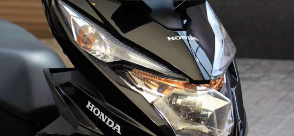 Siêu phẩm "đánh bại" Honda Vision cả về dáng lẫn giá: Mẫu xe máy "ăn" xăng nhỏ giọt