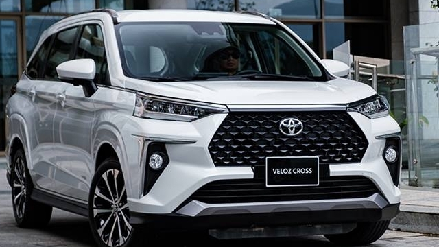 Toyota Veloz Cross “tri ân” khách hàng cuối tháng 5: Cơ hội vàng để sở hữu xe sang giá rẻ