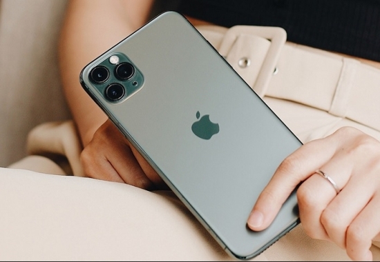 iPhone 11 Pro Max "rớt giá" kỷ lục hút khách Việt chốt đơn "rào rào"