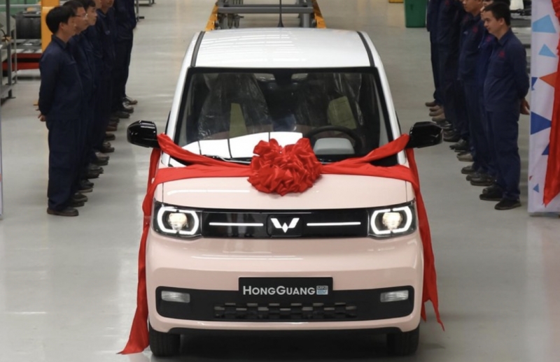 “Choáng” ô tô điện mini Wuling Hongguang Mini EV 2023 sắp bán với giá chỉ 65 triệu đồng