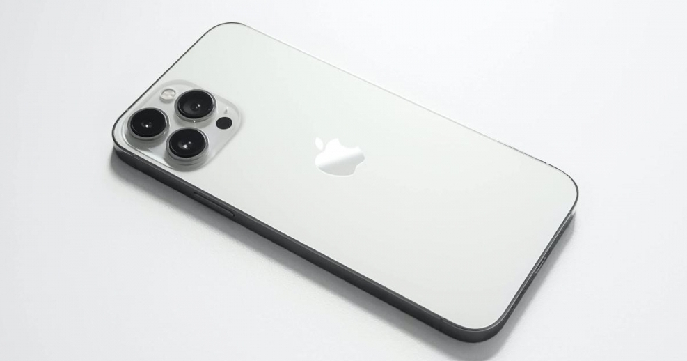 Giá iPhone 13 Pro Max rẻ bất ngờ cuối tháng 5/2023: "Thời tới" cho các fan nhà Táo