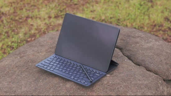 "Mê mẩn" mẫu máy tính bảng đẹp không tỳ vết nhà Samsung: Hoàn hảo đến từng chi tiết