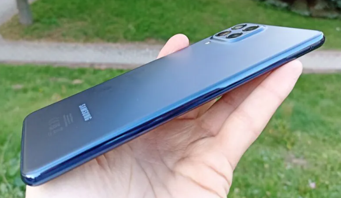 Samsung Galaxy M53 “xả kho” cuối tháng 5: Vẫn là "quái thú" nhưng giá đã bình dân