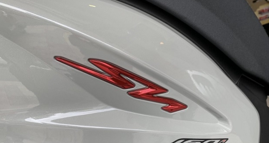 Giá xe máy Honda SH mới nhất tháng 6/2023: Chênh nhẹ nhàng!