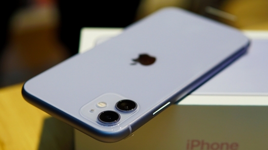 Giá iPhone 11 mới nhất đầu tháng 6/2023: Liệu đã lỗi thời khi "tuổi đời" hơn 3 năm?