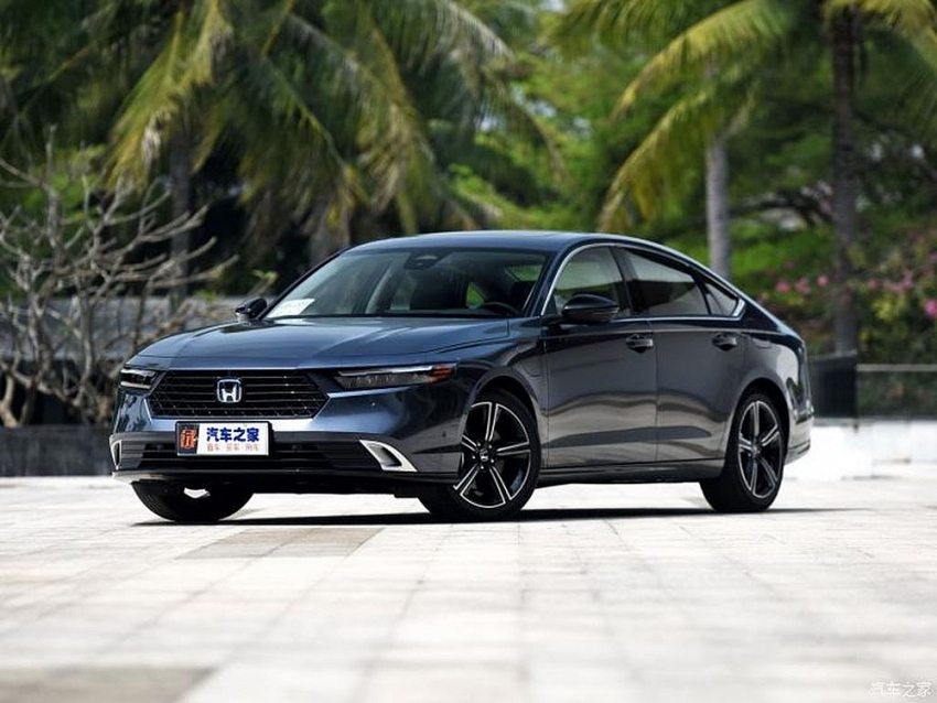 Honda Accord phiên bản “ăn xăng như ngửi” có giá chỉ từ 595 triệu đồng