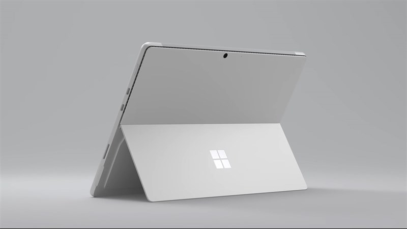 Surface Pro 8: Chiếc máy tính mỏng - nhẹ, sở hữu chiếc bút "thần thánh"