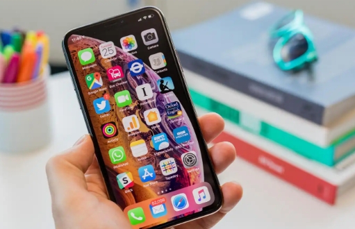 iPhone XS bỗng "nổi như cồn": Đẳng cấp còn đó, giá "rẻ như cho"