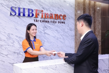 SHBFinance với chiến lược "đứng trên vai người khổng lồ"