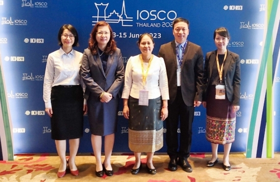UBCKNN tiếp tục hỗ trợ hiệu quả cho thị trường vốn Lào