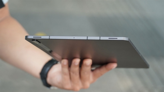 Samsung Galaxy Tab S8 Plus: Máy tính bảng "hoàn hảo" nhất năm