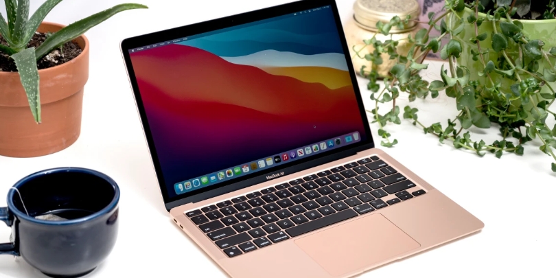 Giá MacBook Air giảm cực "khét" cuối tháng 6/2023: Chỉ từ 16 triệu có ngay hàng hiệu