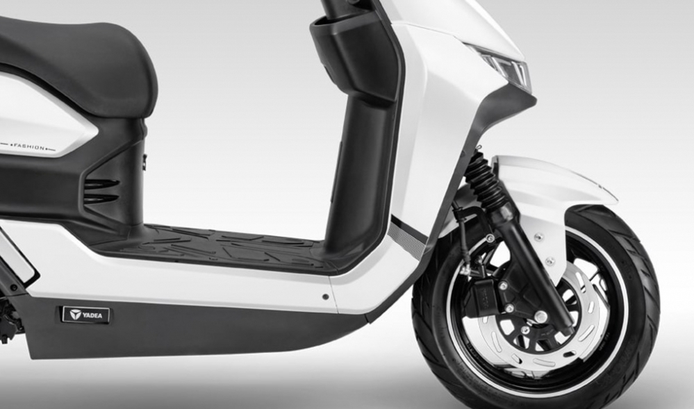Lộ diện mẫu xe máy "sạc 1 lần đi cả tuần", giá rẻ ngỡ ngàng: VinFast Evo có lý do để lo lắng