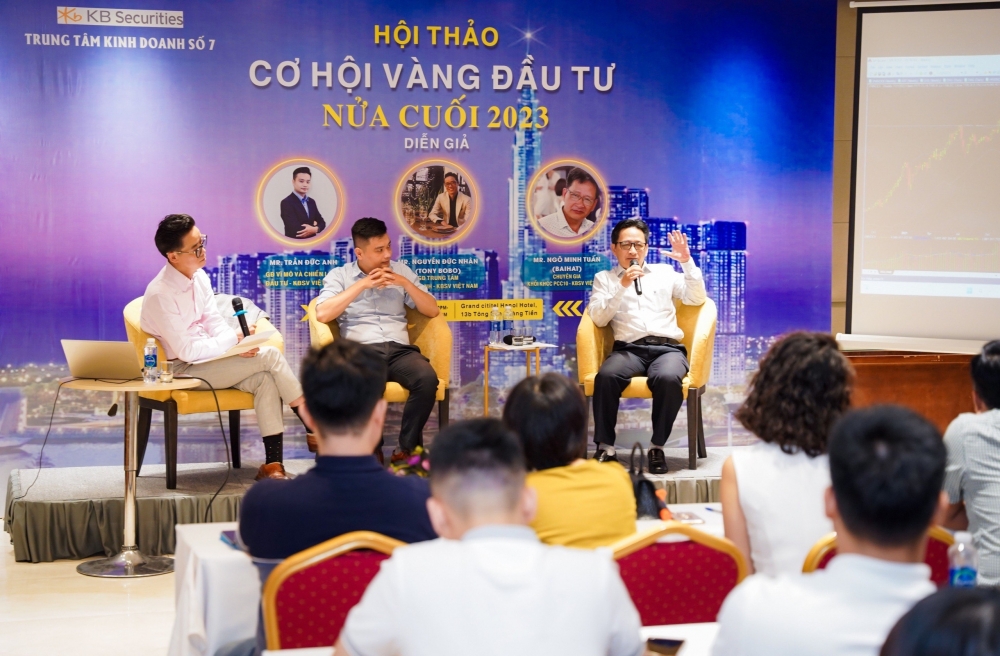 Hội thảo “Cơ hội vàng đầu tư nửa cuối năm 2023” được tổ chức bởi Công ty Chứng khoán KB Việt Nam (KBSV) chiều ngày 23/7