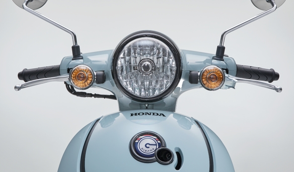 Mẫu xe máy tay ga Honda "về nước" với diện mạo cổ điển, dáng nhỏ xinh: Nghe giá "ngã ngửa"