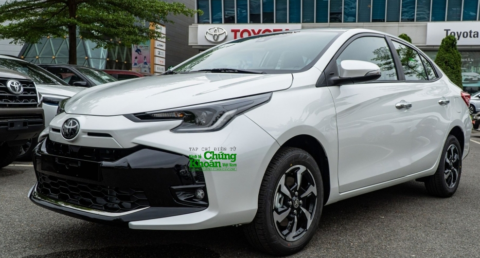 Bảng giá ô tô Toyota mới nhất cuối tháng 7/2023: Camry ổn định, Vios đời mới giá khá "êm"