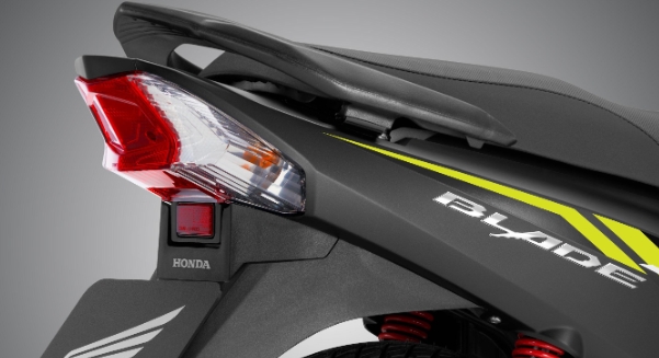Honda Blade: Mẫu xe máy số "rẻ bền vững" nhất nhà Honda, đã đẹp lại tiết kiệm xăng