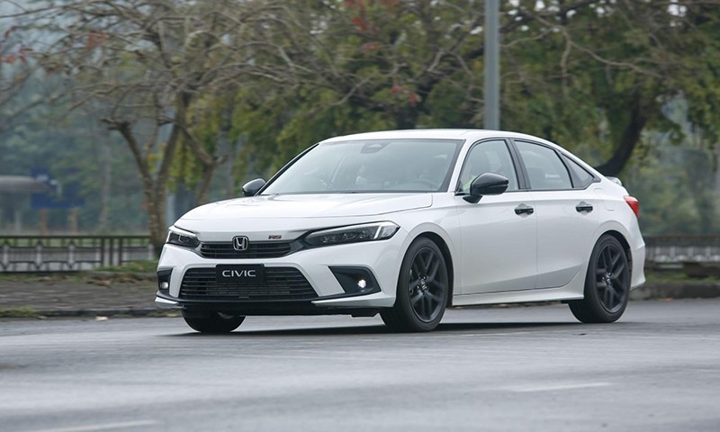 Bảng giá xe Honda Civic tháng 8/2023: Sedan thể thao với nội thất tiện nghi và sang trọng