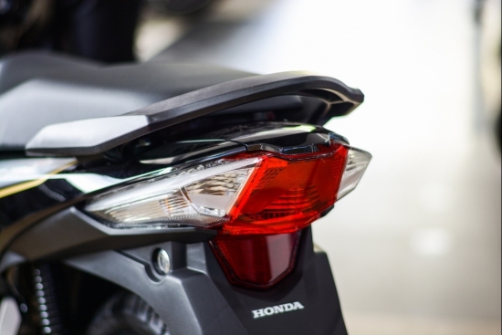 "Ế ẩm", mẫu xe máy nhập Thái giảm "sập sàn": Cạnh tranh sòng phẳng với Honda SH