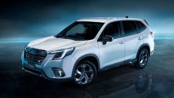 Subaru Forester bất ngờ tung ưu đãi khủng, cạnh tranh "sòng phẳng" với  Honda CR-V