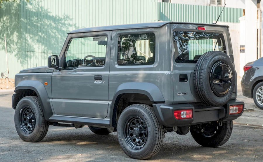 Suzuki Jimny lộ diện tại Việt Nam, dự kiến ra mắt vào tháng 11/2023