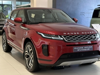 Giá xe Range Rover Evoque tháng 8/2023: Áp lực lớn với Porsche Macan