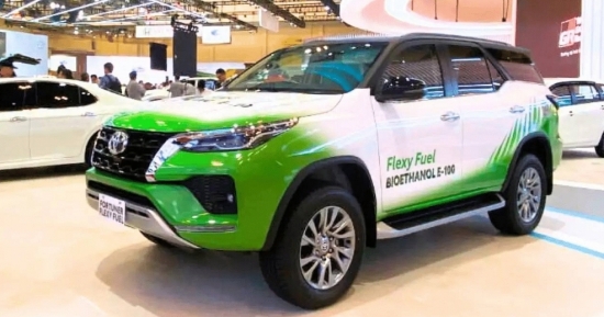 Ra mắt phiên bản Toyota Fortuner đầy "lạ lẫm", chạy bằng nhiên liệu sinh học