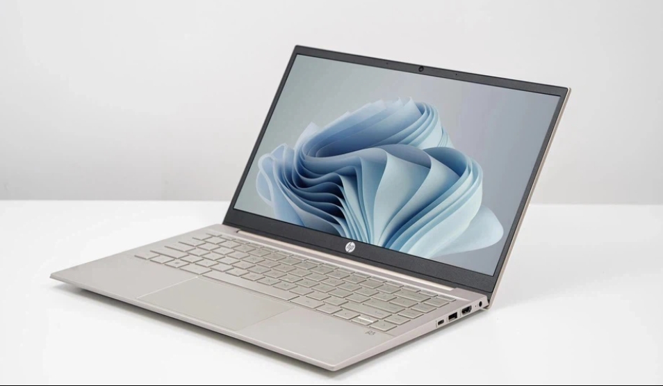 Laptop HP Pavilion 14: Chiếc máy "có mọi thứ", giá chỉ 15 triệu đồng